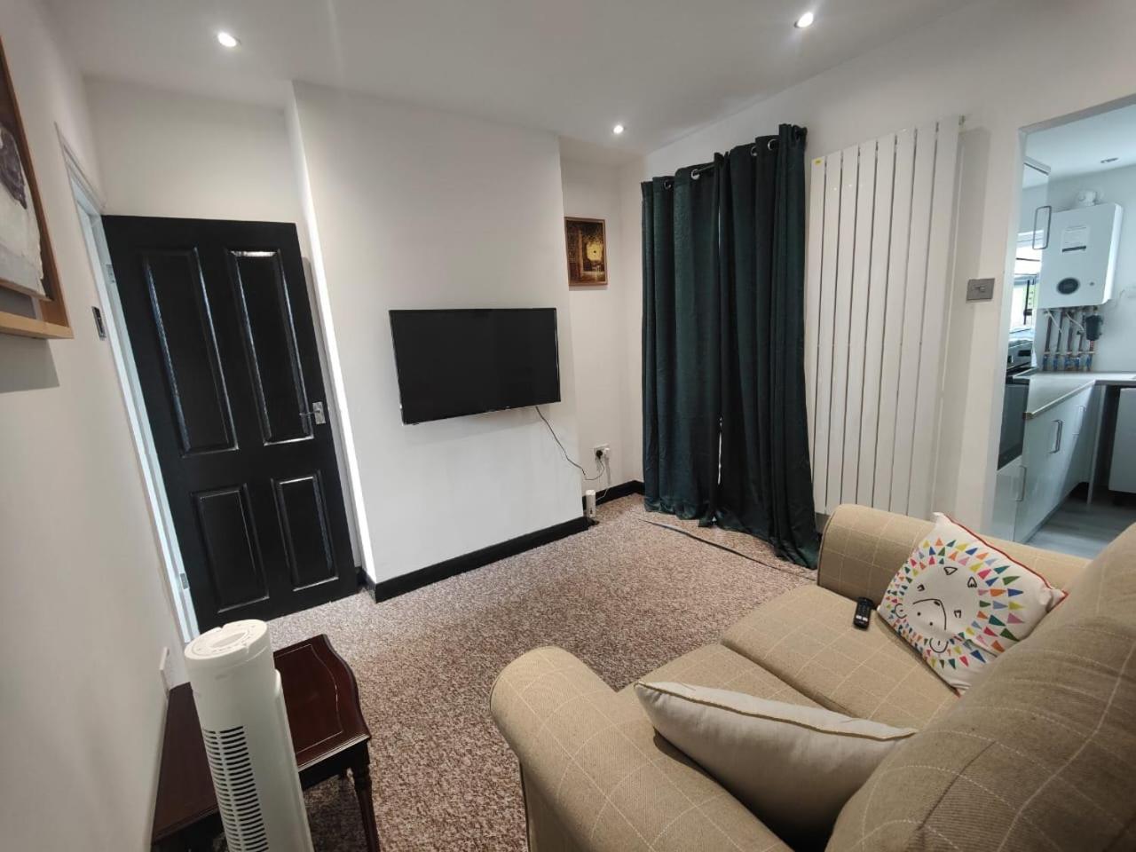 Appartamento Cozy Luton Chatham  Esterno foto